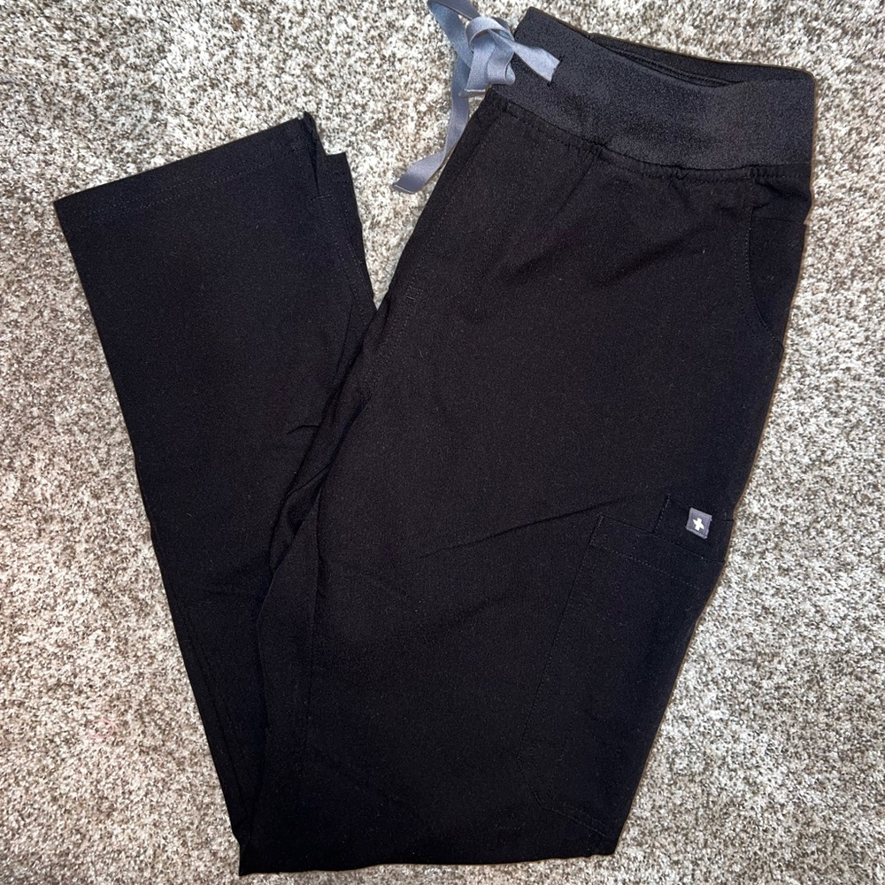 Figs Black Medium Tall Scrub Pants